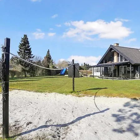 Holiday home 3 Bedroom Stunning In Hundested