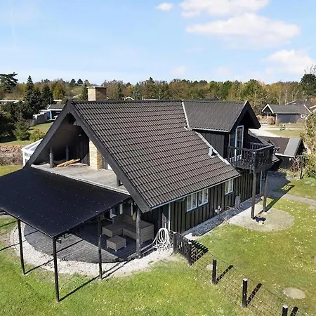 Holiday home 3 Bedroom Stunning In *