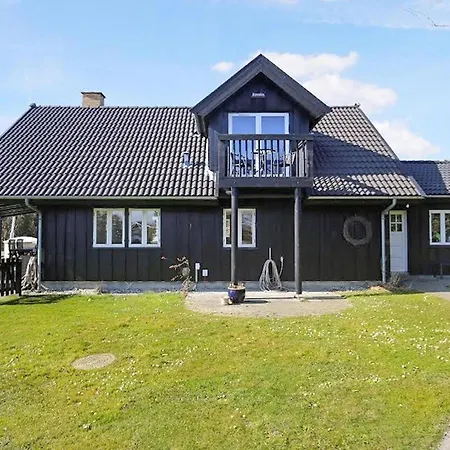 3 Bedroom Stunning In Holiday home Hundested
